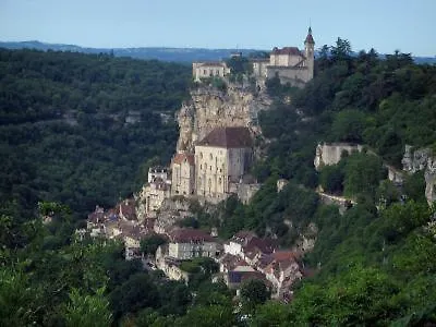 Au Petit Bois Magique *